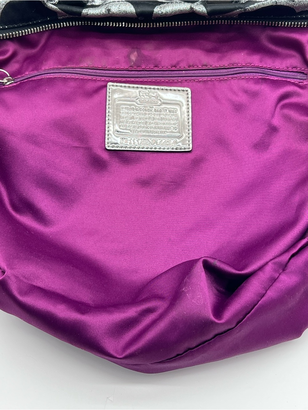 Coach Poppy Glam Tote 2009 Signature Black Silver w/original Hangtags MSRP $358 - Picture 15 of 16